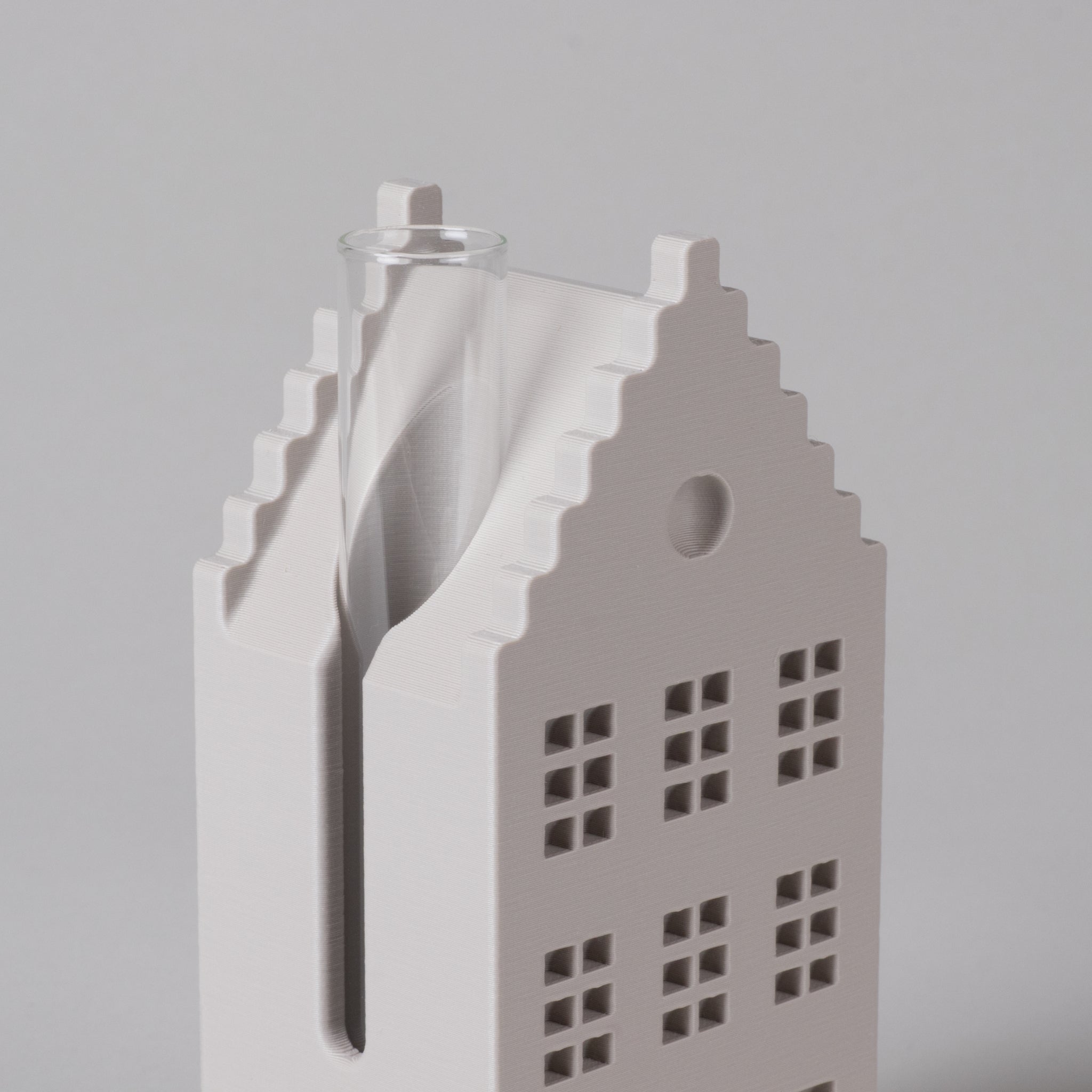 Canal House Vase with Stepped Gable | Slimprint